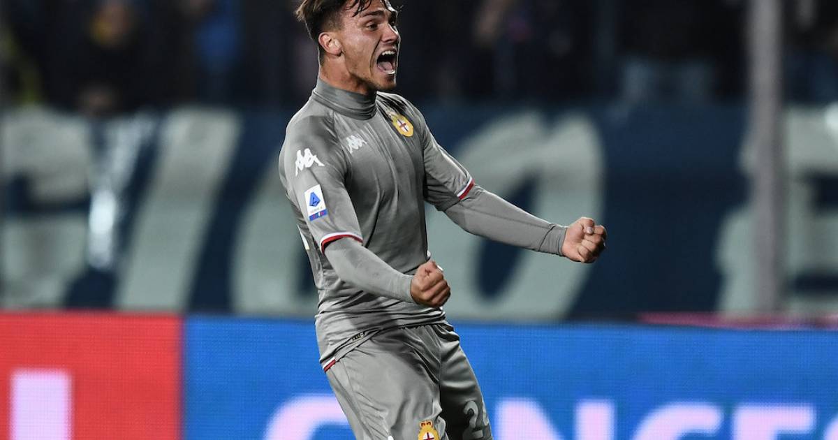 Flavio Bianchi (Genoa) celebrates after scoring a goal during