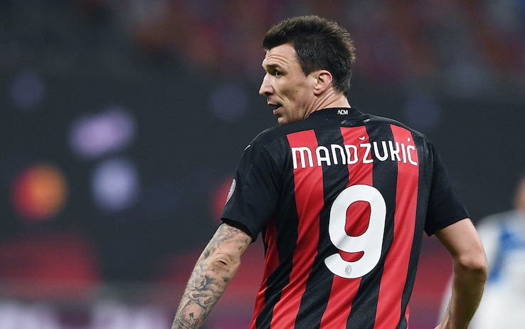 Quei telefoni cambiati e l’accordo… via mail: Mandzukic e il suo arrivo al Milan