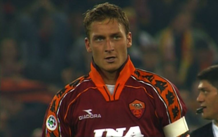 “C’è chi dice no”. Totti e quel retroscena col Real Madrid in “Grand Hotel Calciomercato”