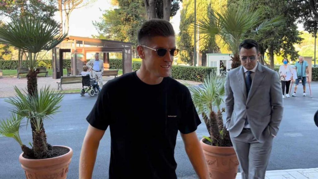 Da Borriello a Piatek: i “giochi preziosi” tra Milan e Genoa